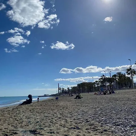 La Caramba Amplio En La Playa * Malaga